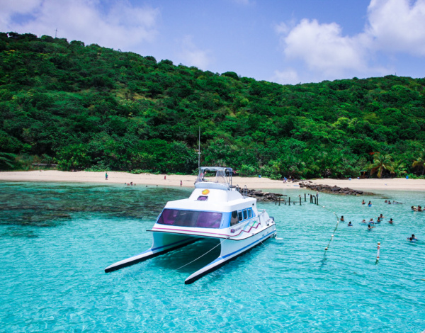 Catamaran hacia la Isla de Culebra